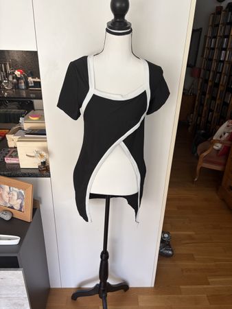 Damen T-Shirt schwarz weiss kurzarm Grösse S neuwertig