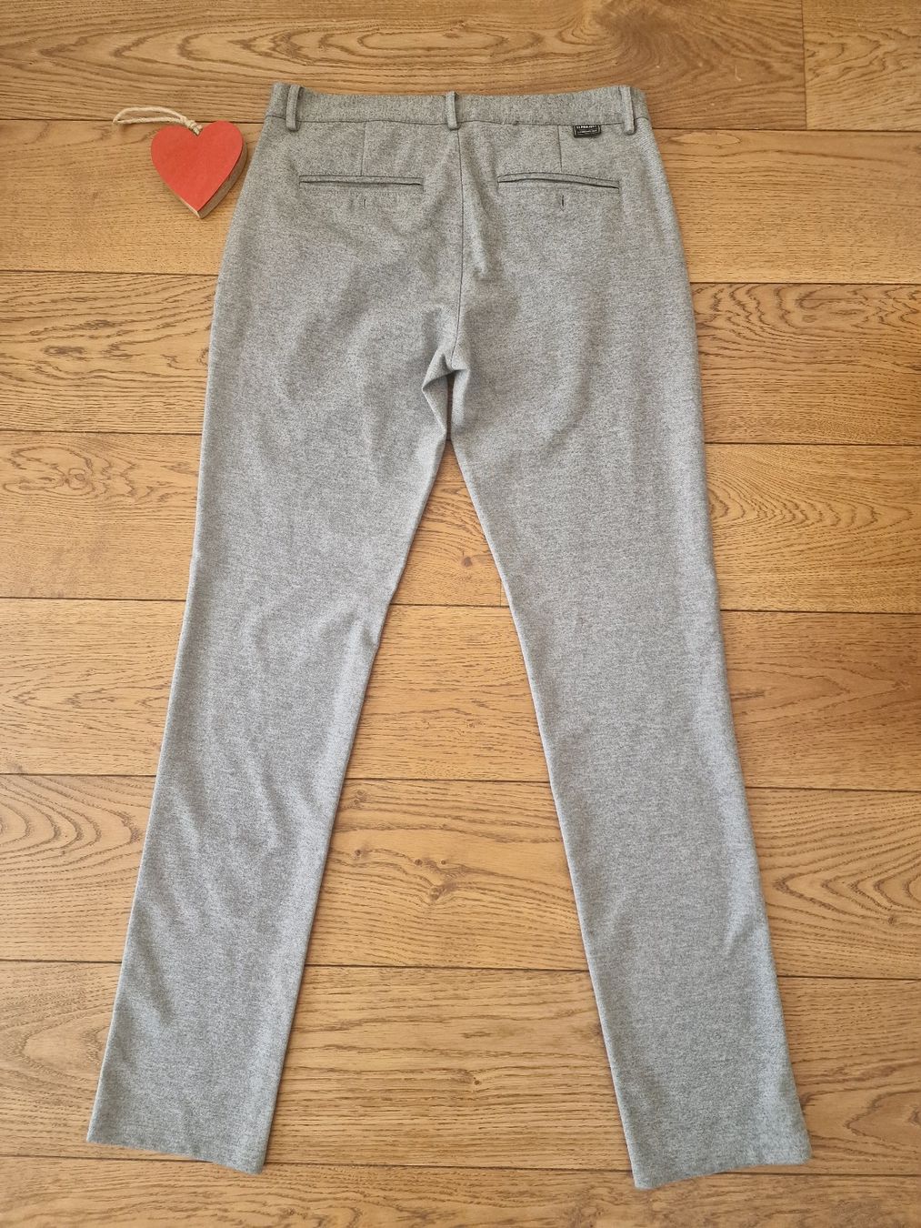 Pantaloni: Hosen grau Grösse 32/34 neuwertig – Nuovo (secondo la descrizione) da Meierskappel venduto da HeartWear 2