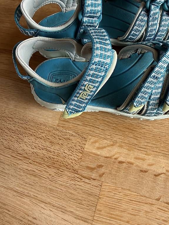 Scarpe per ragazzi: Teva Sandalen 29/30 – Usato da Hersiwil venduto da Sheila1986 1