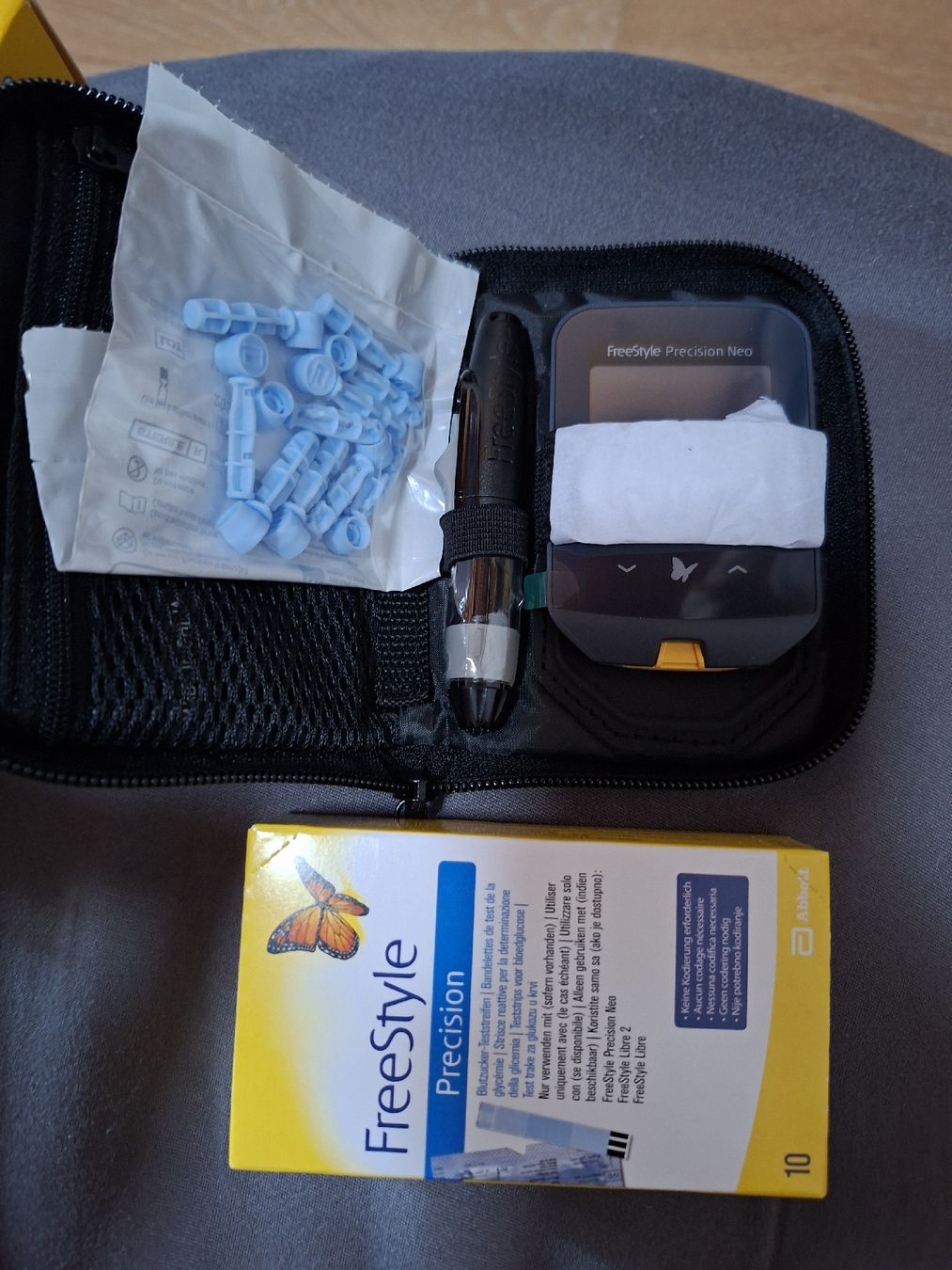 Attrezzature mediche: Lecteur glycémie FreeStyle Precision Neo – Nuovo (secondo la descrizione) da Tannay venduto da v1n1p00h 1