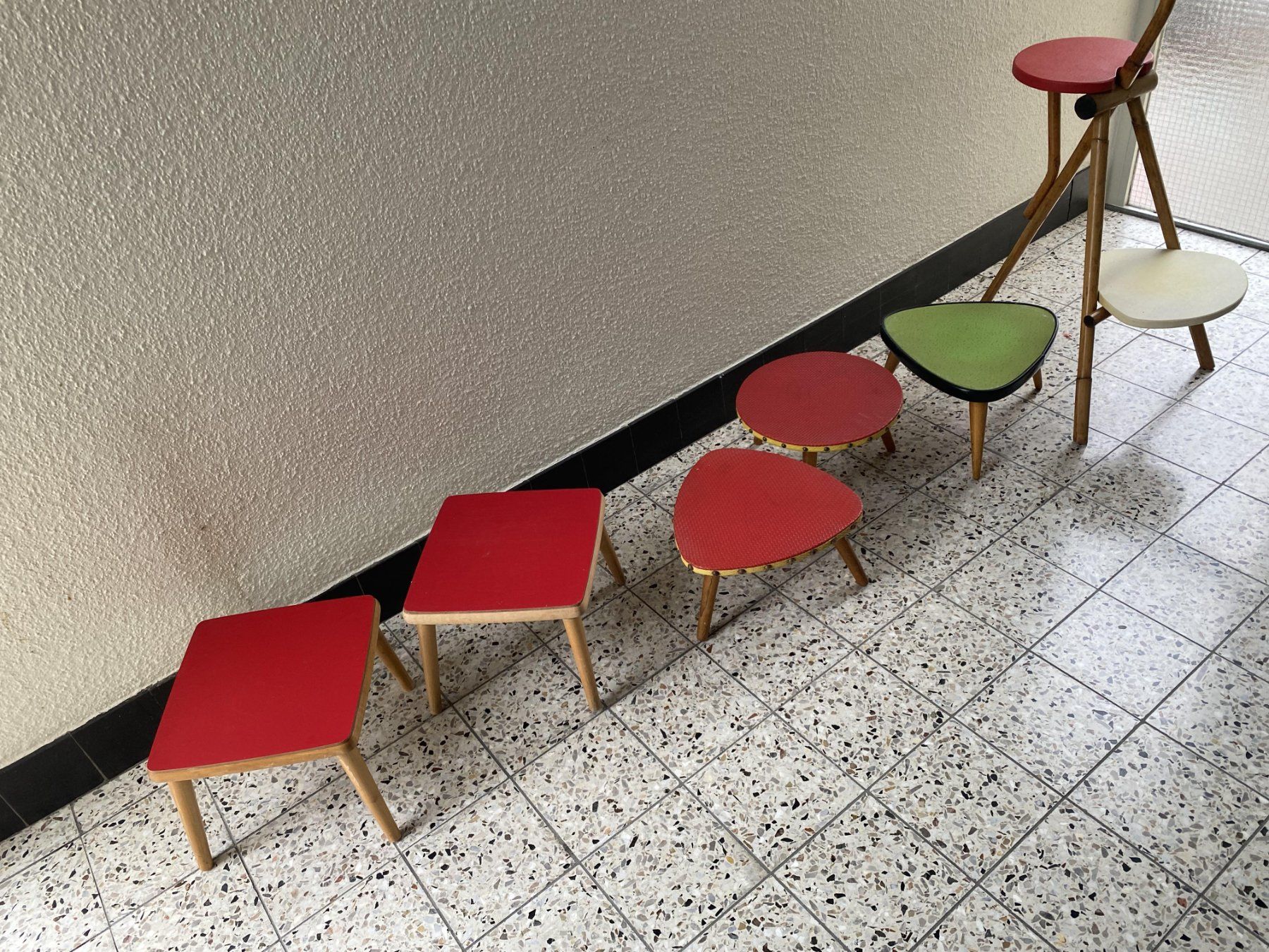 Hocker: Blumenständer Blumenhocker vintage space age – Gebraucht aus Bern von ToysPlusVintage 6
