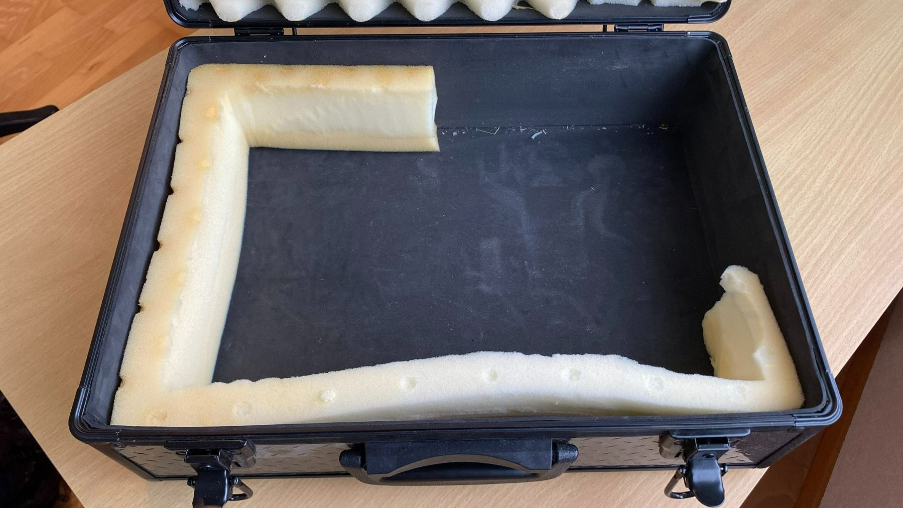 Altro per la casa: Boîtier de rangement robuste – Usato da Delémont venduto da jaquflo 3