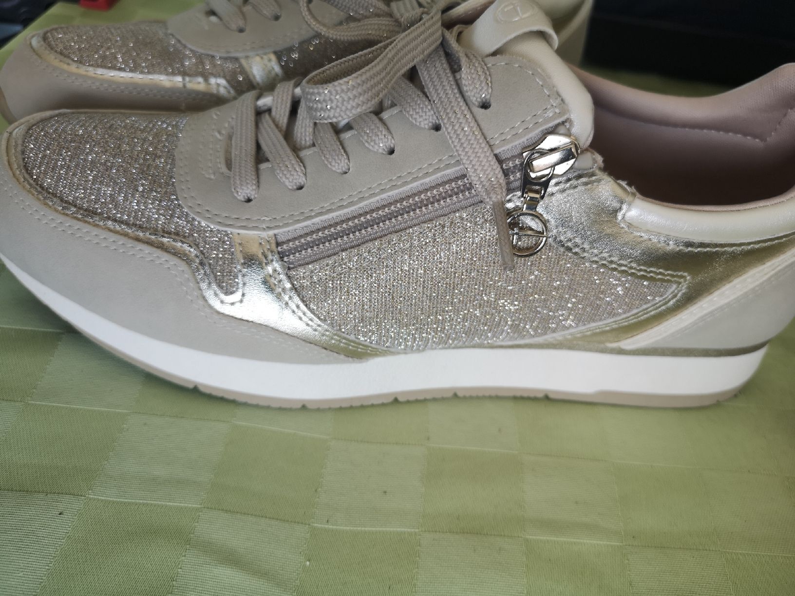 Tamaris Scarpe da donna: Basket Tamaris – Nuovo (secondo la descrizione) da Nyon venduto da bicounette66 1