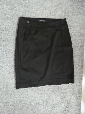 Sehr schöner schwarzer NILE Rock Gr 42/ L  Bund 43cm  TOP ZU