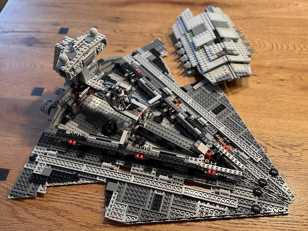 Lego Giocattoli: Lego Star Wars 75055 Imperialer Sternzerstörer – Usato da Fribourg venduto da rpo_mh6j 2