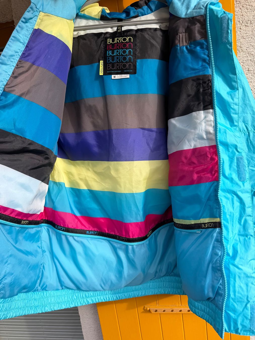 Burton Giacche: Winterjacke Burton blau / Gr. M – Usato da Zermatt venduto da cacador 9