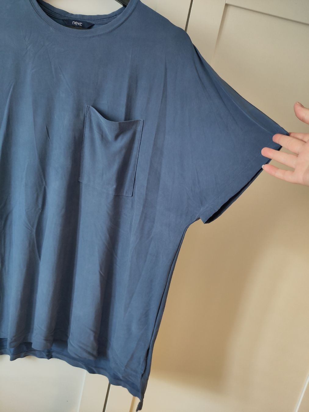 T-shirt: blaues T-Shirt gebraucht – Usato da Basel venduto da L.m.m.p