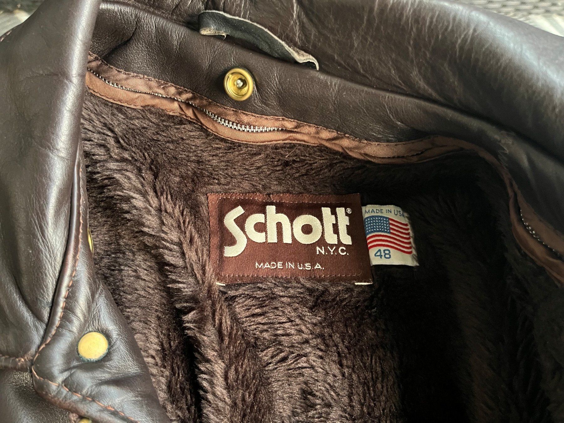 Giacche: Fliegerjacke Schott Grösse 48 – Usato da Felsberg venduto da flazila 2