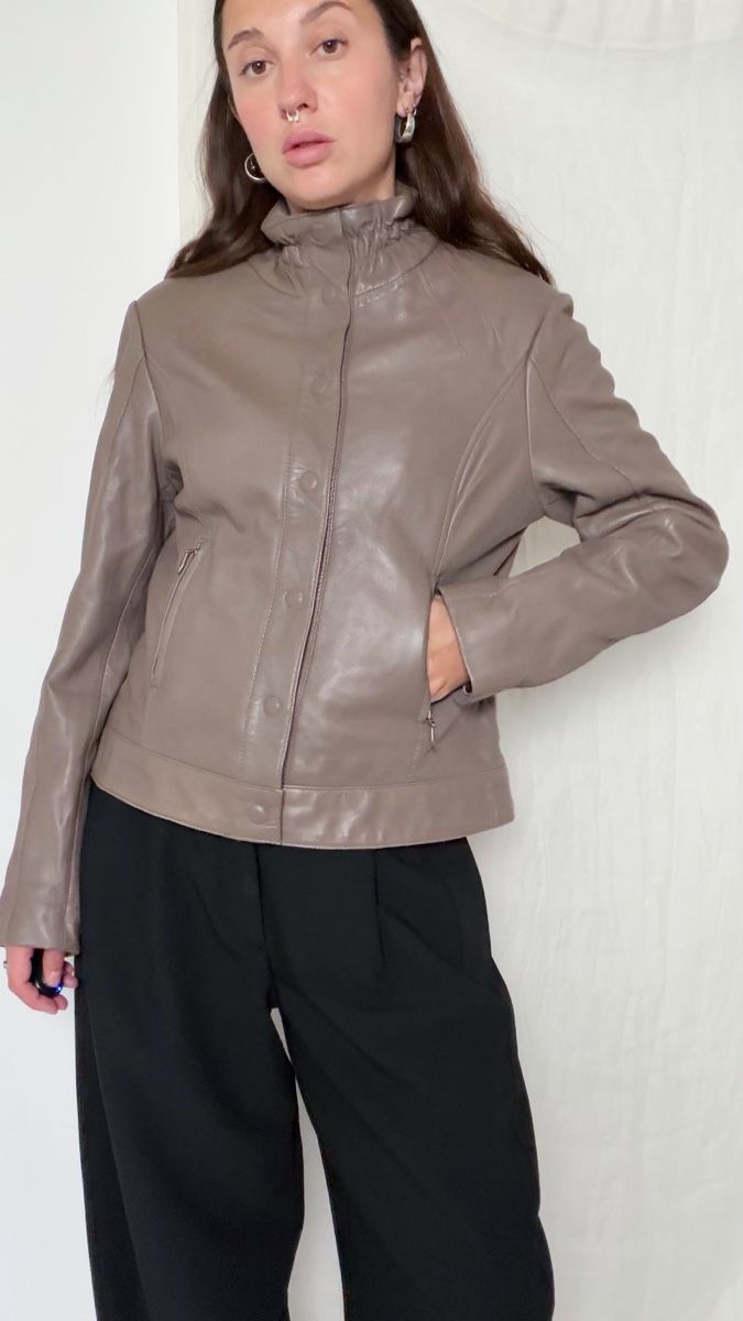Jacken: Vintage Brown leather jacket  – Gebraucht aus Knonau von Grapesvintage