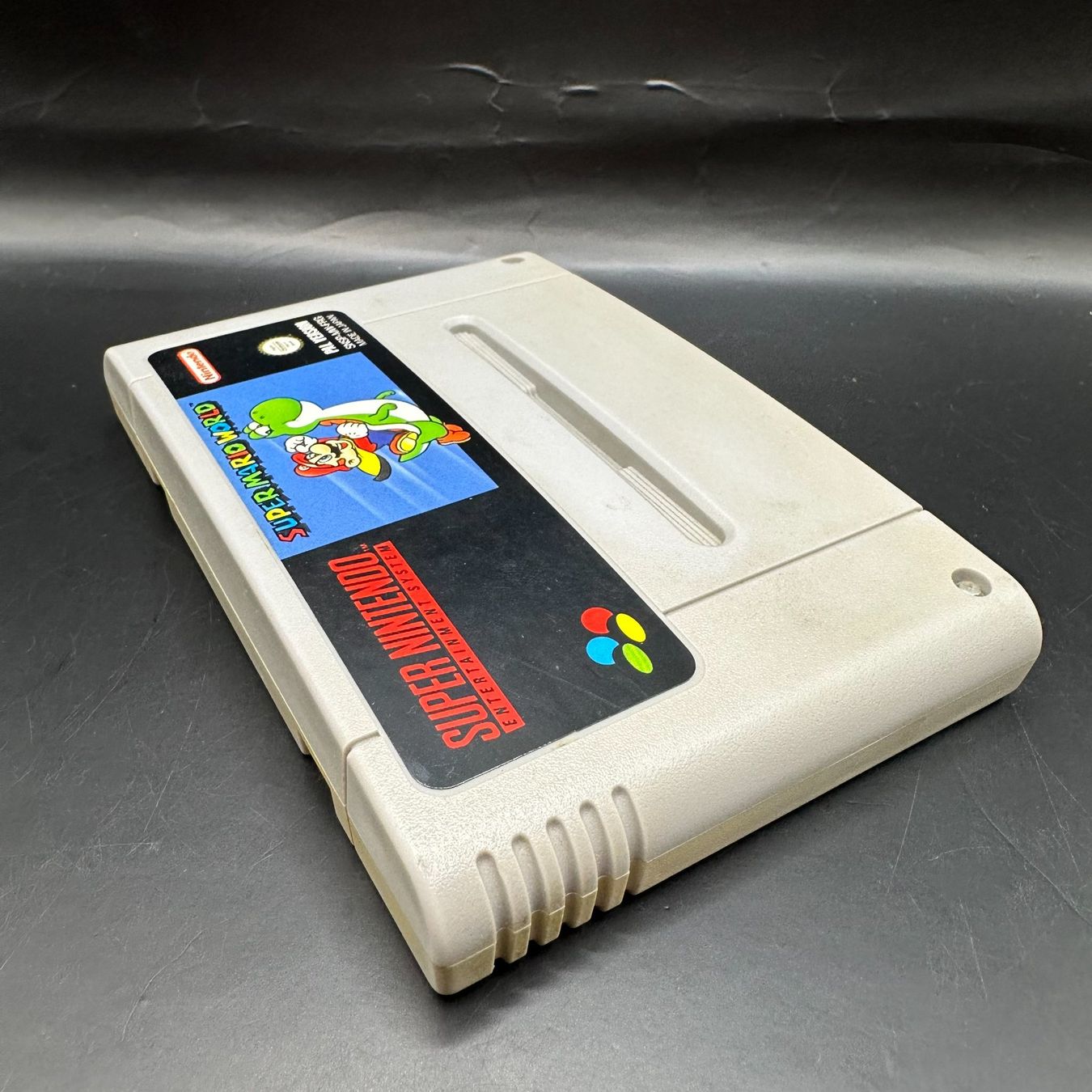 Nintendo Giochi: Super Mario World SNES – Usato da Düdingen venduto da Nerdworld 2