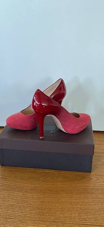 Chaussures femmes: Rote Pumps Grösse 36 – D'occasion à Mittelhäusern par cgrandi