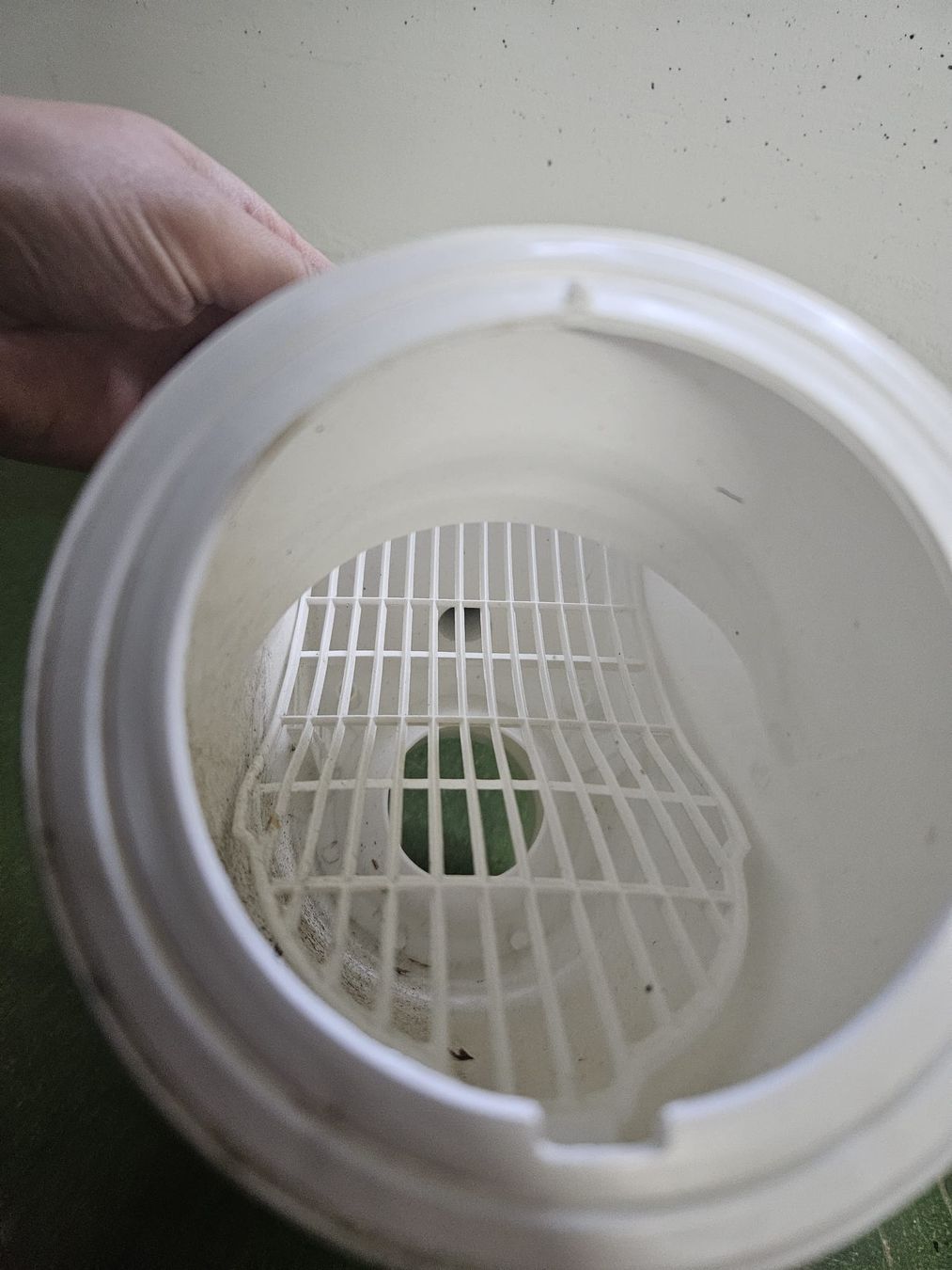 Altri materiali da costruzione: Jardinion Fallrohr Laubabscheider Regenwasser Sieb – Usato da Derendingen venduto da mburri11 2