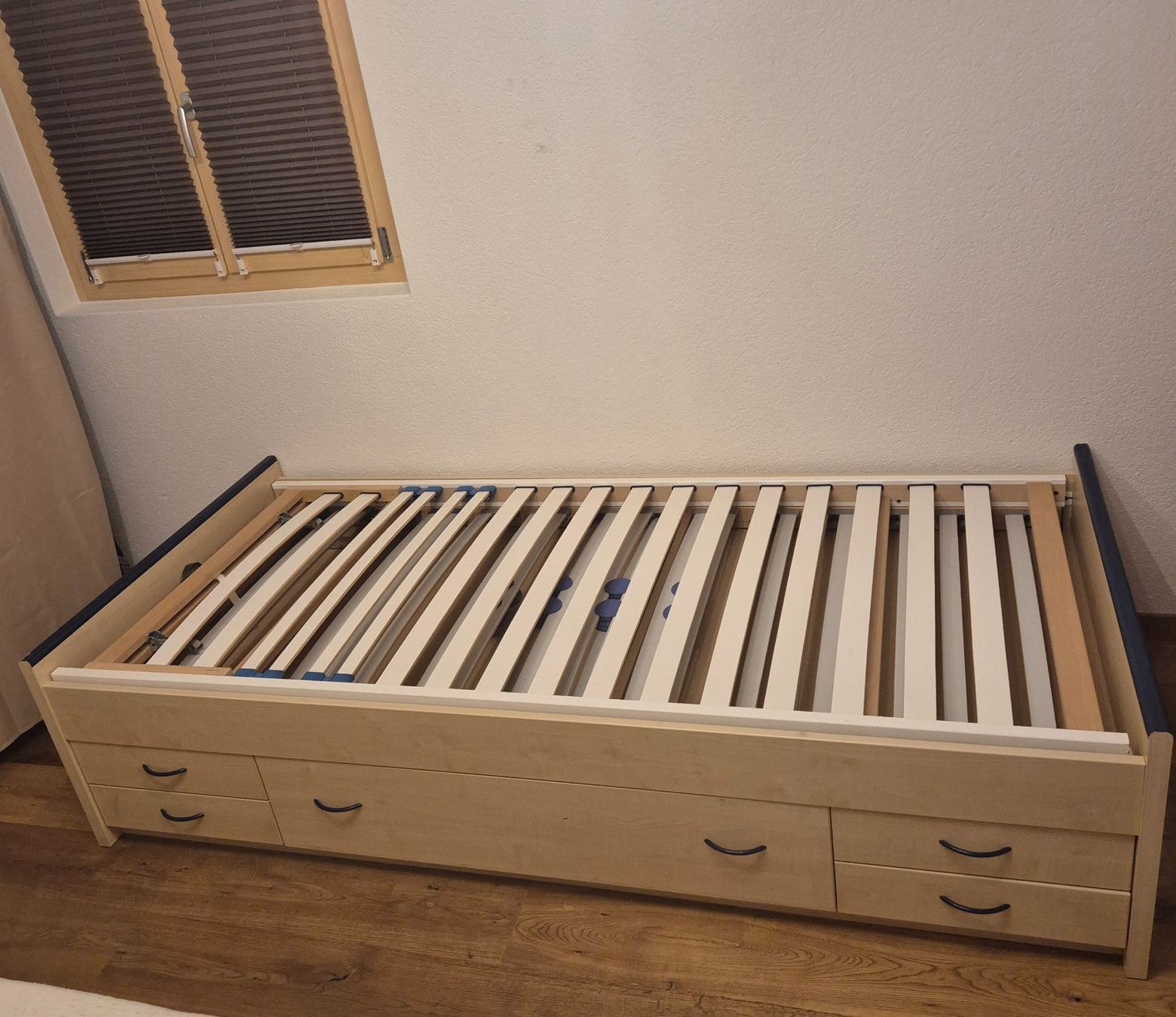 Pfister Betten: Bettgestell 90 x 200cm – Gebraucht aus Tschingel von Bohne1996