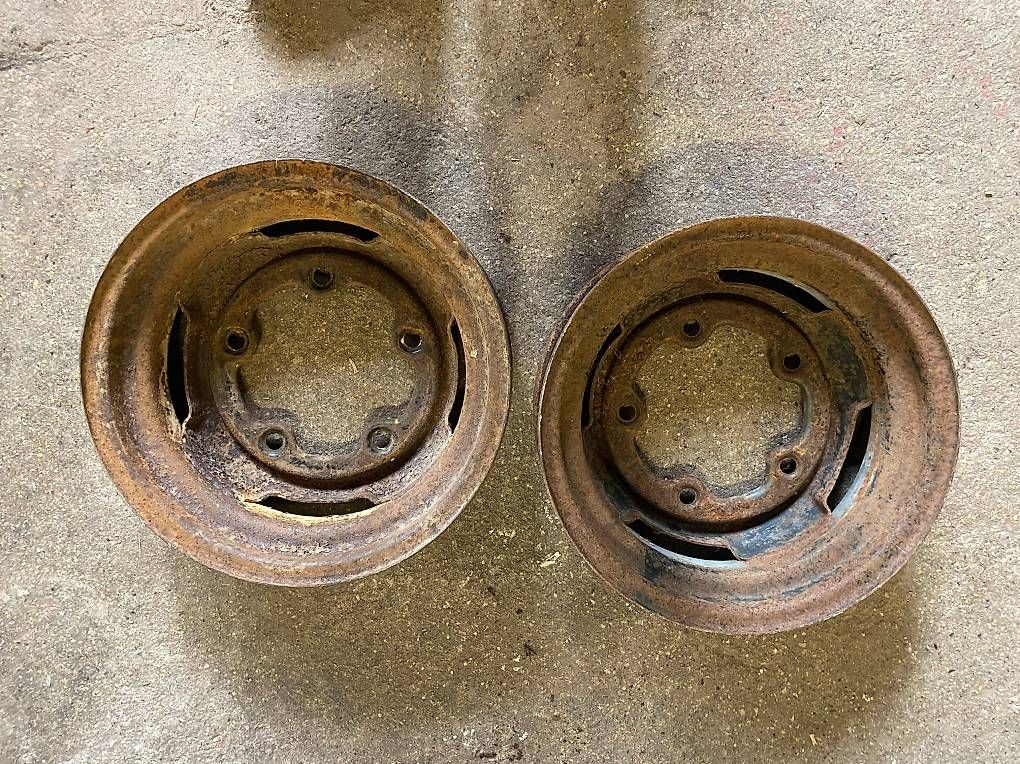 Cerchioni: jantes bus vw split 15x4.5 5x205 – Usato da Les Vieux-Prés venduto da PX132 4