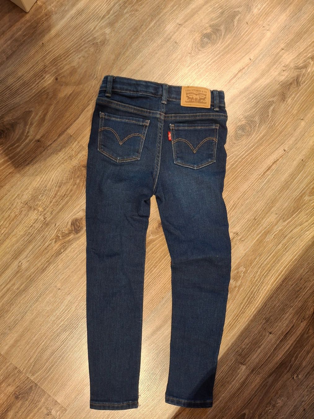 Pantaloni: Levis Jeans mädchen – Usato da Oberhofen am Thunersee venduto da katka99 1