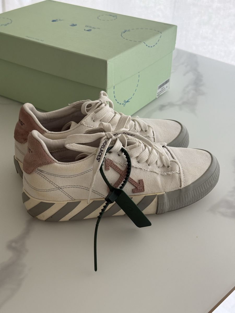 Off-White Scarpe da donna: Chausseurs Off-White vierges, taille 38 – Usato da Peseux venduto da kul_pz6z 3