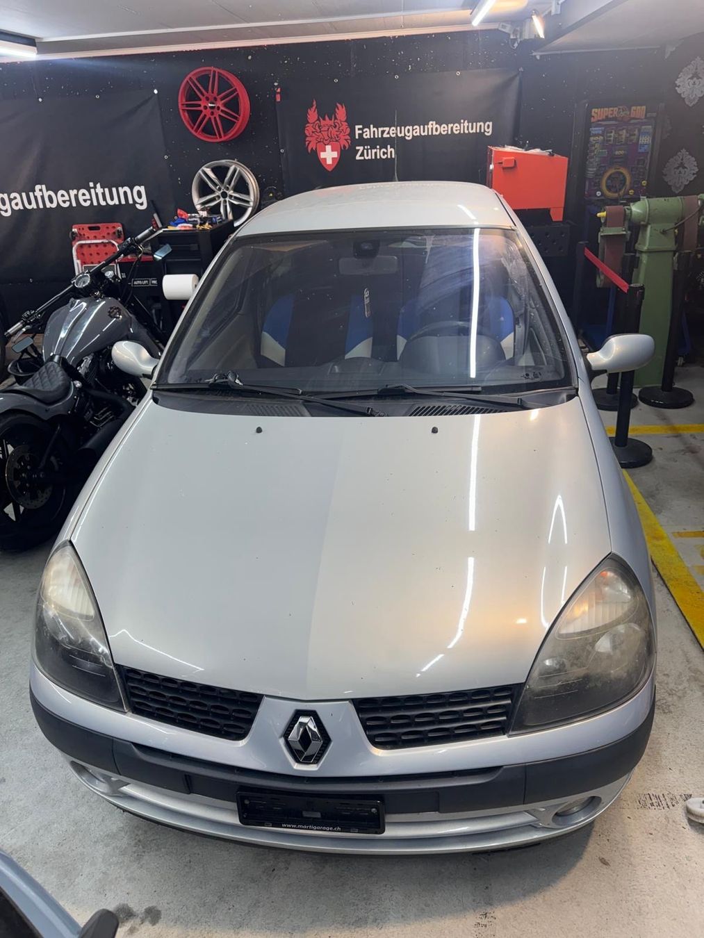Renault Autos: Renault Clio 1.4 16V – D'occasion à Zürich par AB-AutoBrack 2