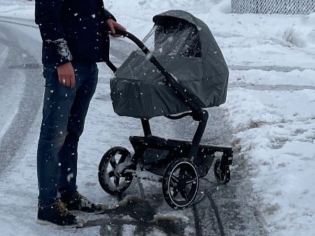 Joolz Carrozzine: Kinderwagen Joolz day+ khaki – Usato da Wollerau venduto da Oriole83 4