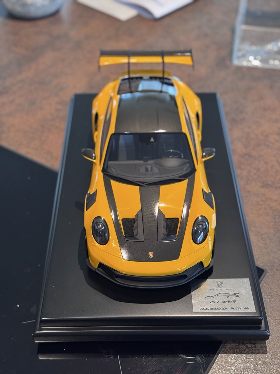 Spark Modellini d'auto: Porsche GT3 RS 1:12 Spark – Nuovo e nell'imballaggio originale da Andwil TG venduto da LBJ1981 4