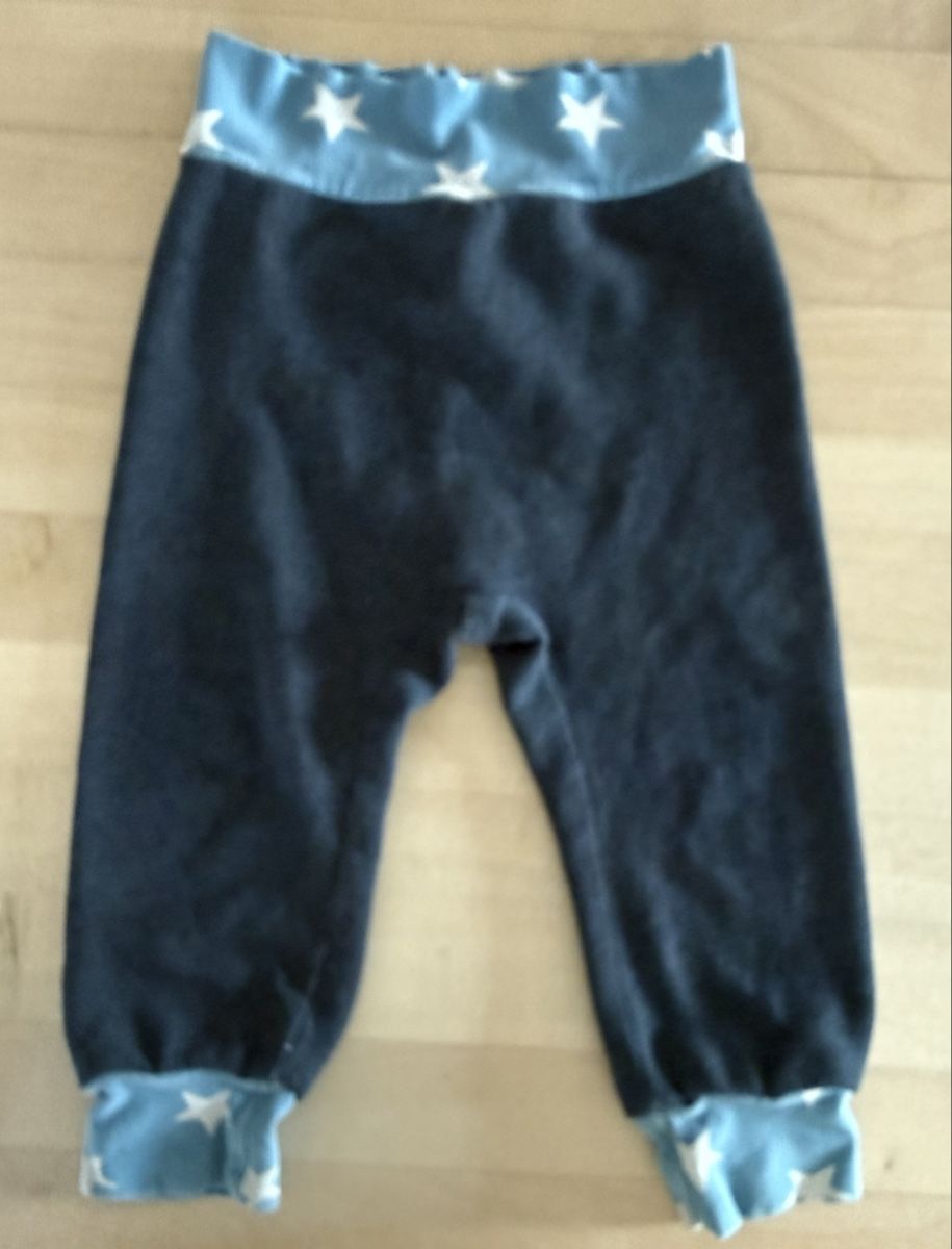 Hosen: Süsse Baby Pumphose, Grösse 86 – Gebraucht aus Lyss von Sibella56