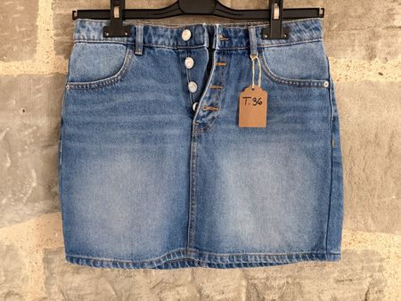 Jupe en jean bleu T.36 
