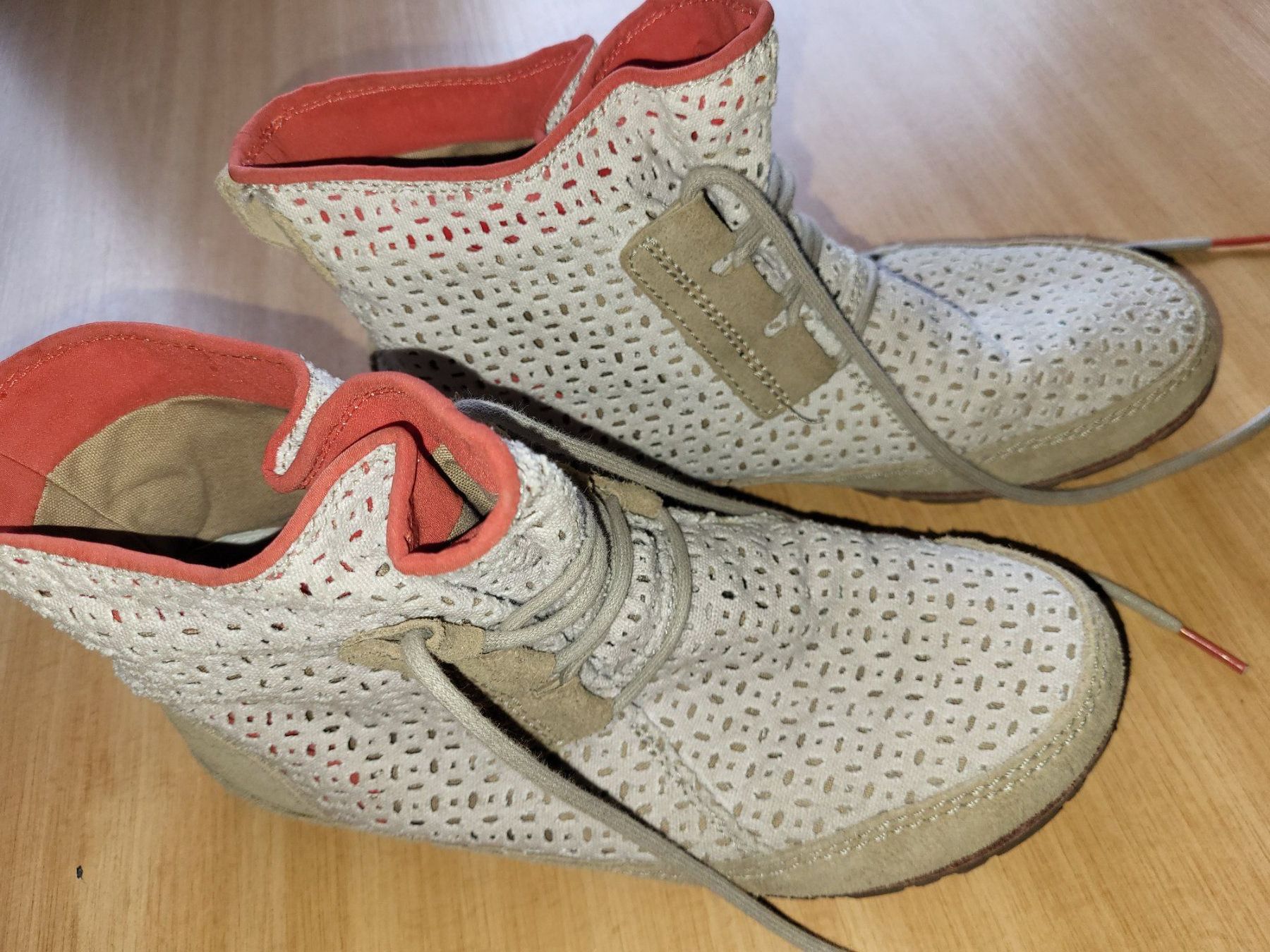 Sorel Scarpe da donna: Leichte Schuhe von Sorel Gr.40 – Usato da Matt venduto da Pippilotta05 1