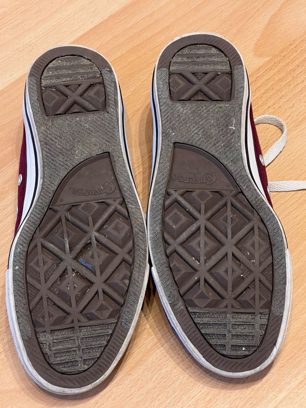Converse Scarpe da uomo: Converse Sneaker Bordeaux Grösse 38 – Usato da Dübendorf venduto da Charlie03 3