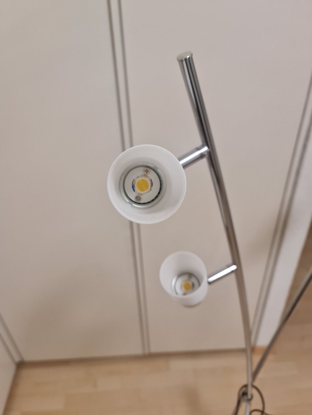 Lampen: Ständerlampe, Chrom 3-flammig, LED – Gebraucht aus Schattdorf von Mbeavis 1