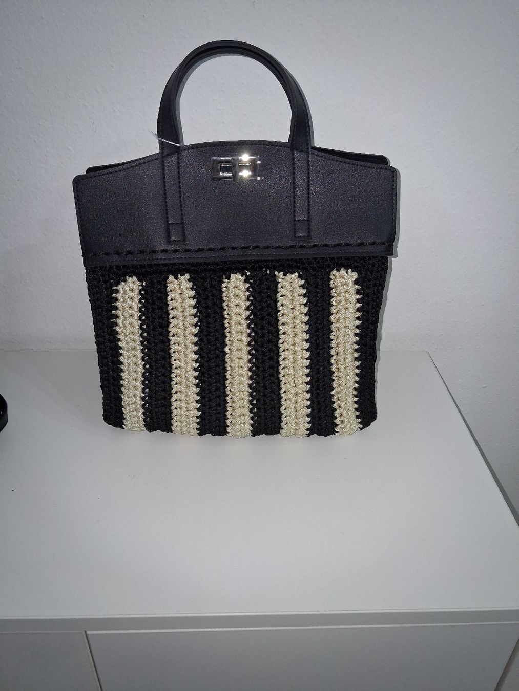 Borse da donna: borsa uncinetto  – Nuovo (secondo la descrizione) da Lugano venduto da frp_55dx