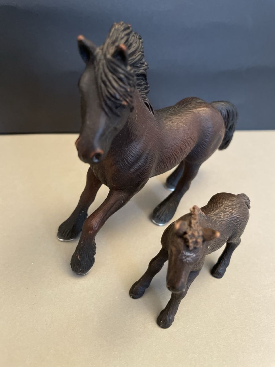 Schleich Figuren: Schleich Pferde Fohlen und Mutter dunkelbraun – Gebraucht aus Aesch BL von ell_8zv7 2