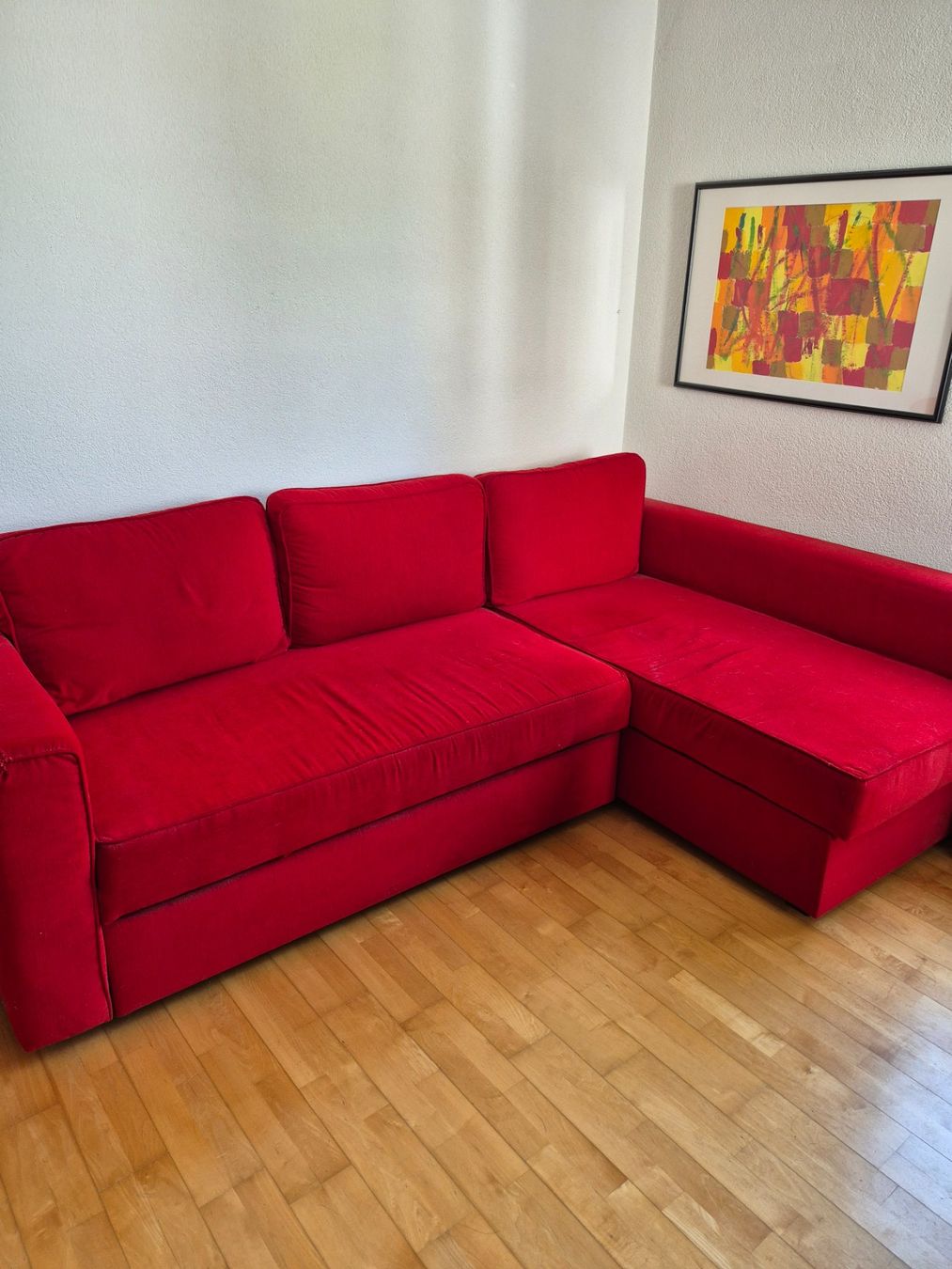 Ikea Divani: Gemütliches rotes Ecksofa mit Schlaffunktion – Usato da Bonstetten venduto da trinilou