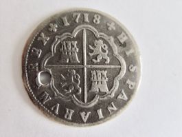 2 Reales Silber (1718) gelocht