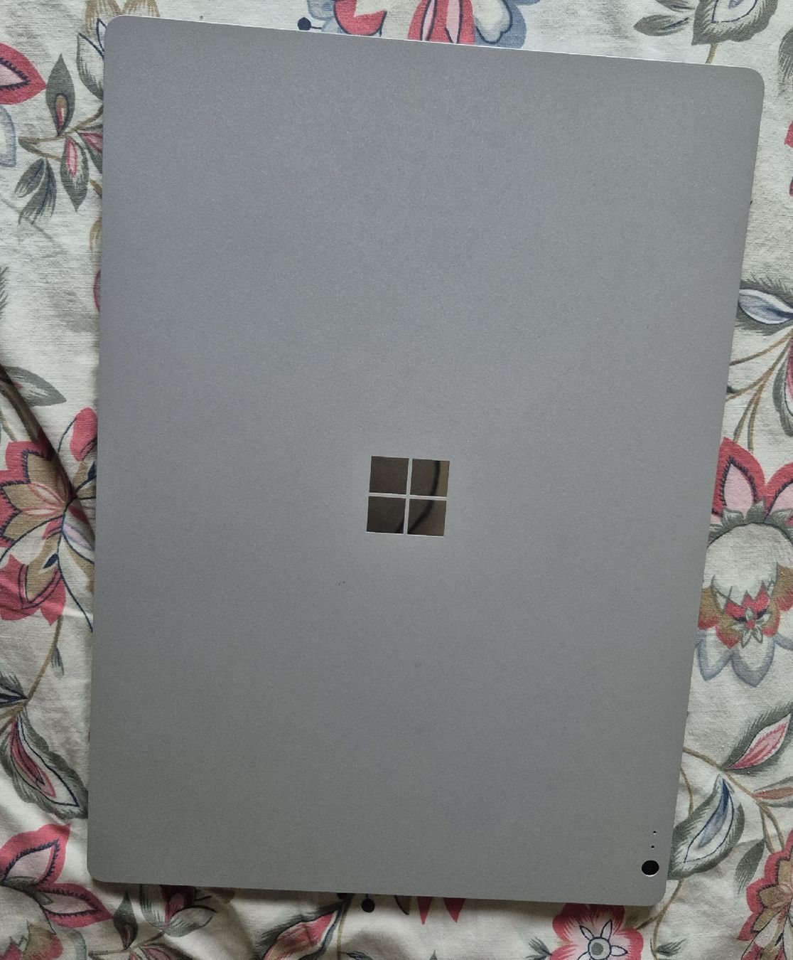 Microsoft Tablet PC: Microsoft Surface Pro 3 i5 8GB RAM 128GB SSD good condition – Usato da La-Chaux-de-Fonds venduto da vla_56t5 1