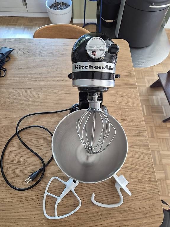 Küchengeräte: KitchenAid – Gebraucht aus Thun von Frude