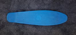 Skateboard blau mit Gebrauchsspuren ca. 60cm