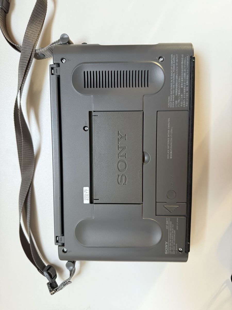 Sony Radio: Sony Weltempfänger ICF-SW77 – Nuovo (secondo la descrizione) da Lupsingen venduto da slb_2wtb 3