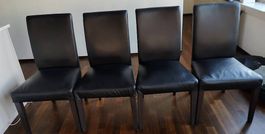 4 Stühle
