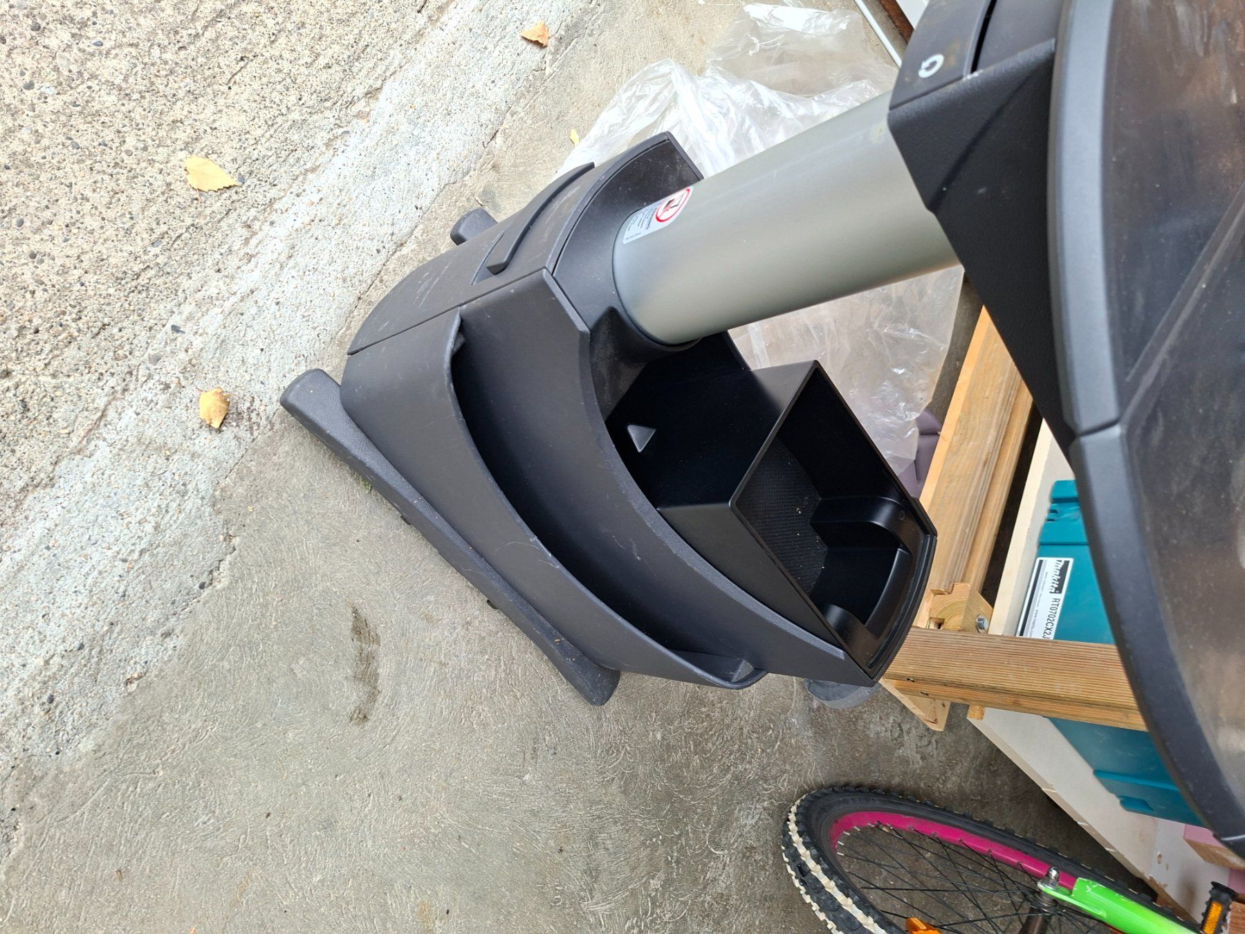 Accessori per altri veicoli: Table pour VW T5 MULTIVAN – Usato da Nods venduto da tom_5gx2 2