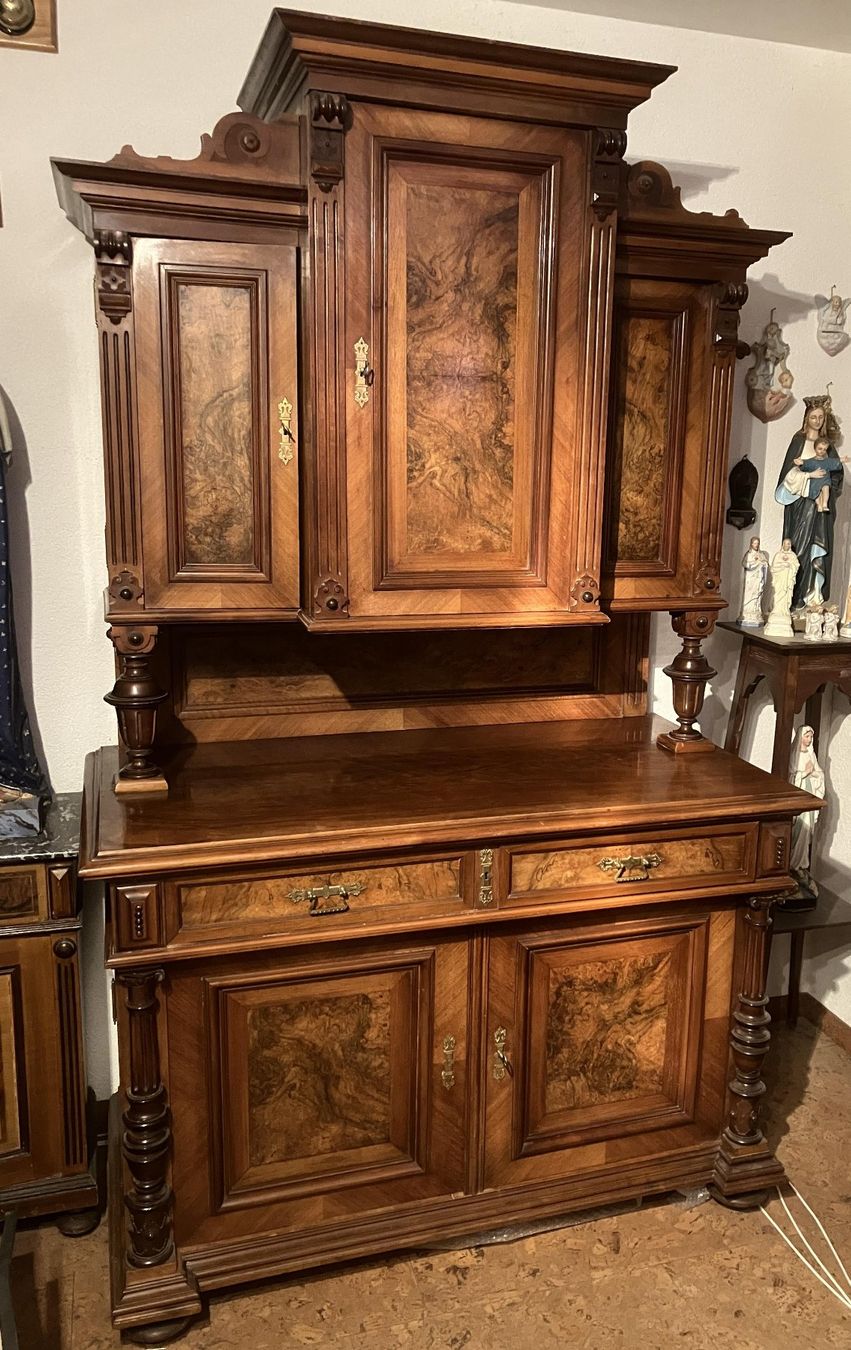 Credenze: Buffet alt Echtholz zt. Furniert – Usato da Bichelsee venduto da Gloeckner