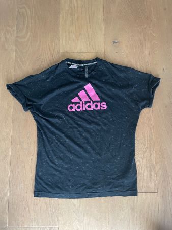 T-shirt Adidas, Gr. 170, 14-15A