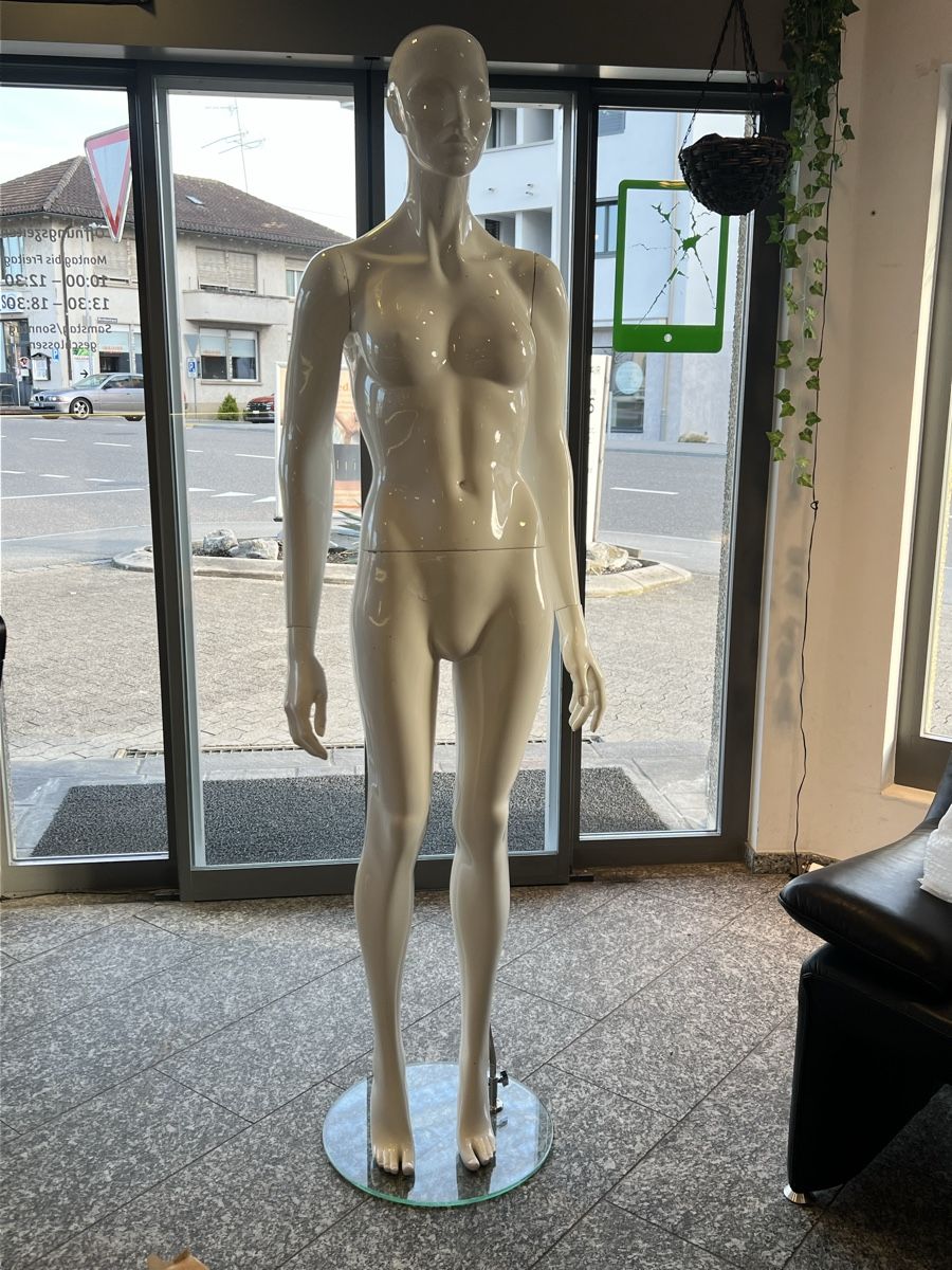 Altro in Decorazioni & Accessori: Weisses Mannequin – Usato da Gossau SG venduto da WE-SHOP