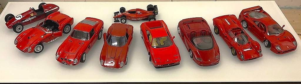 Voitures modèles: Modell Ferraris – D'occasion à Hergiswil NW par swiss.chef