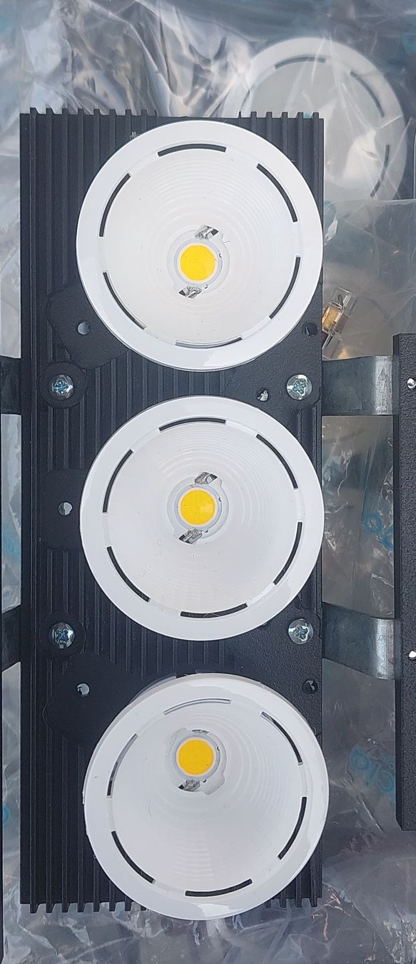 Convertitori: LED Module und Konverter – Nuovo (secondo la descrizione) da Rapperswil SG venduto da Indoc