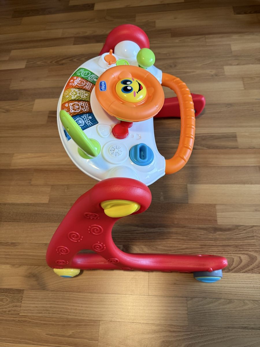 Chicco Giocattoli: Chicco Musik Activity Laufhilfe – Usato da zürich venduto da skychef 2