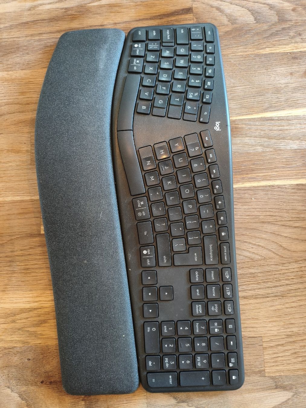 Tastiere: Logitech Ergo K860 Keyboard With Wrist Rest Used – Usato da Zürich venduto da yul_7ccq 2