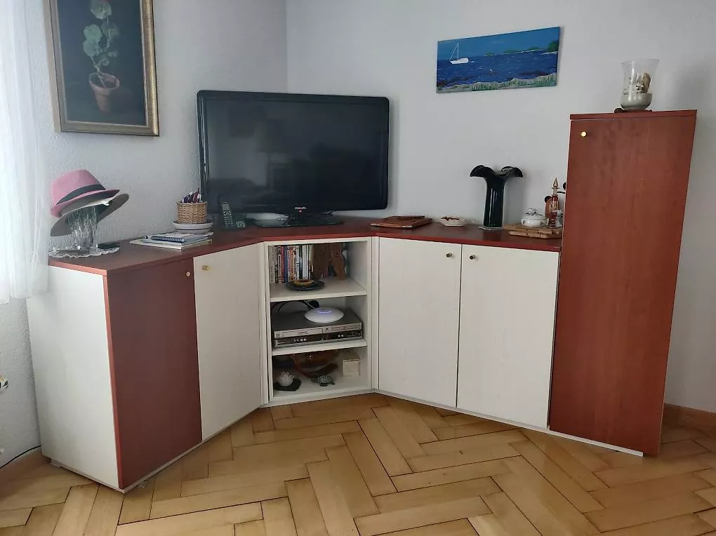 Armoires: Wohnzimmer Möbel – D'occasion à Schwyz par Francesca54