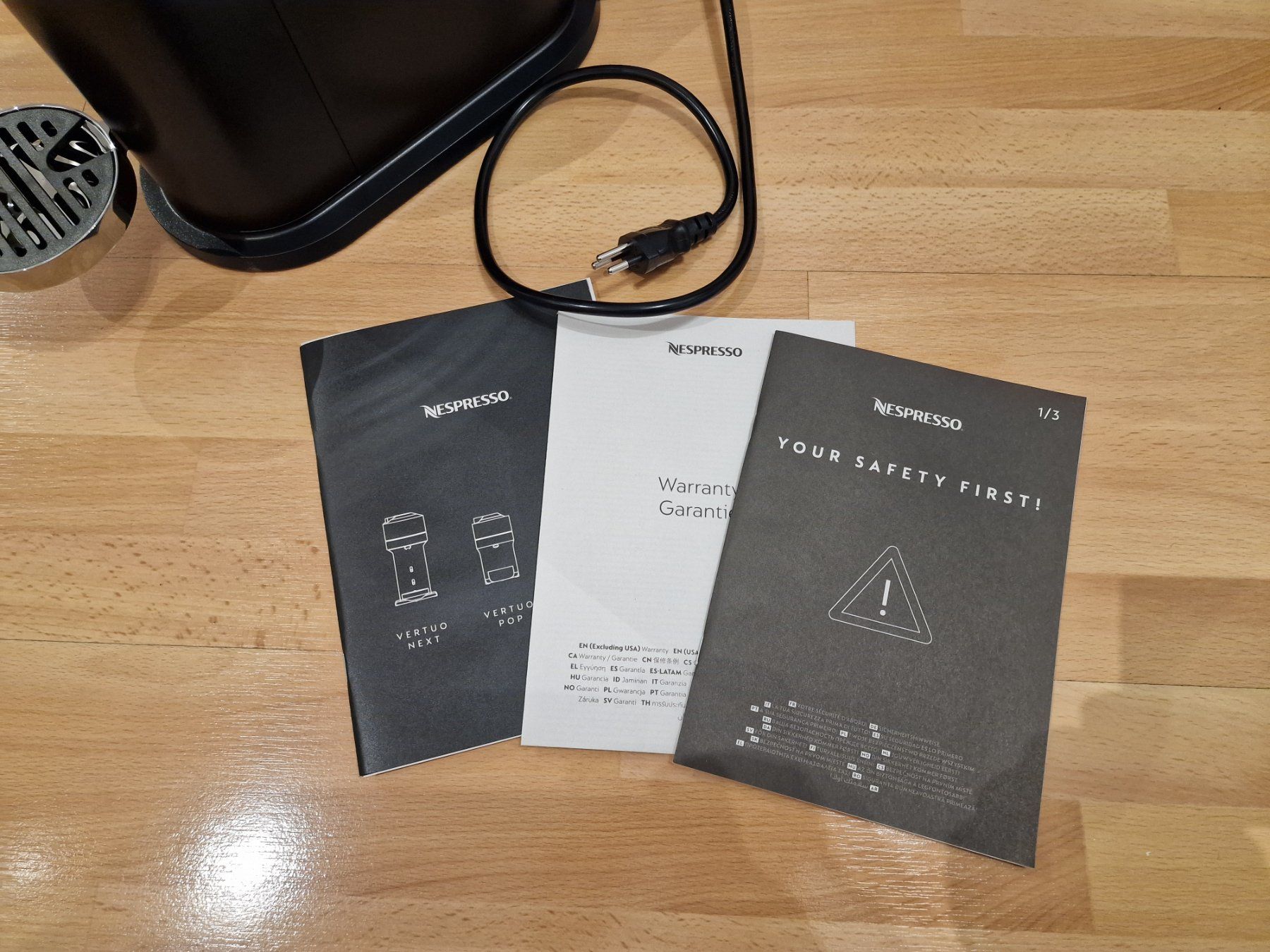 Nespresso Macchine per caffè & Macchine per espresso: Nespresso Vertuo Next Dark Chrome "NEU" – Nuovo (secondo la descrizione) da Buchrain venduto da Sssschaller 2