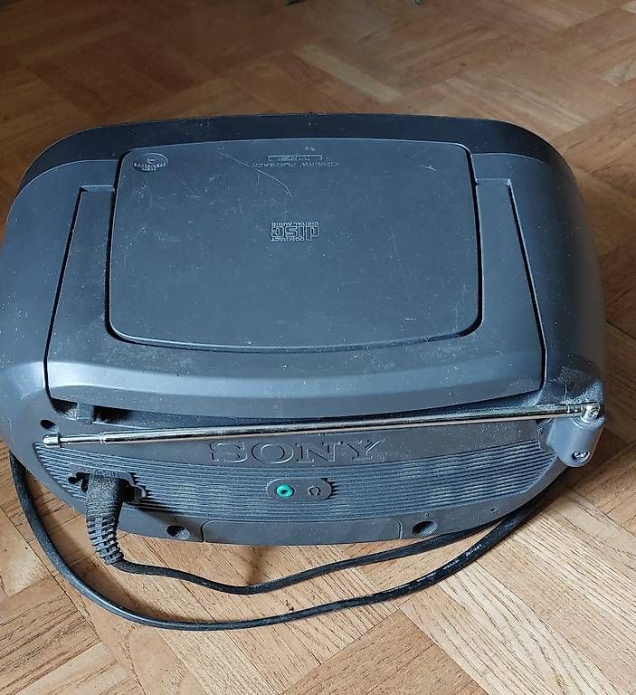 Radio: Sony Radio mit CD-Player – Usato da Alchenstorf venduto da jae_8glt 2