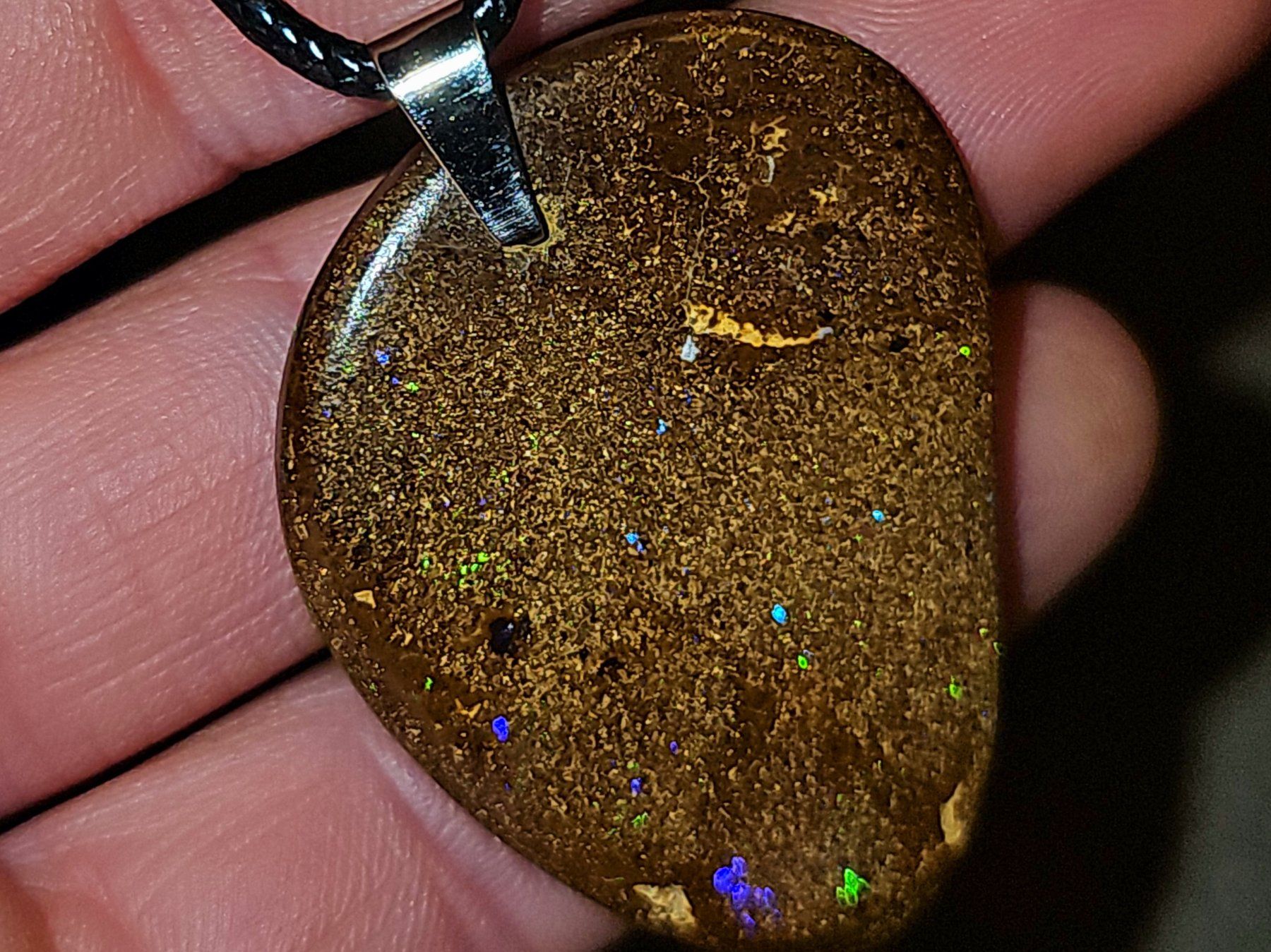 Edelsteine: Grosser doppelseitiger australischer Boulder Opal Anhänger – Gebraucht aus Uerkheim von Winwinner 1