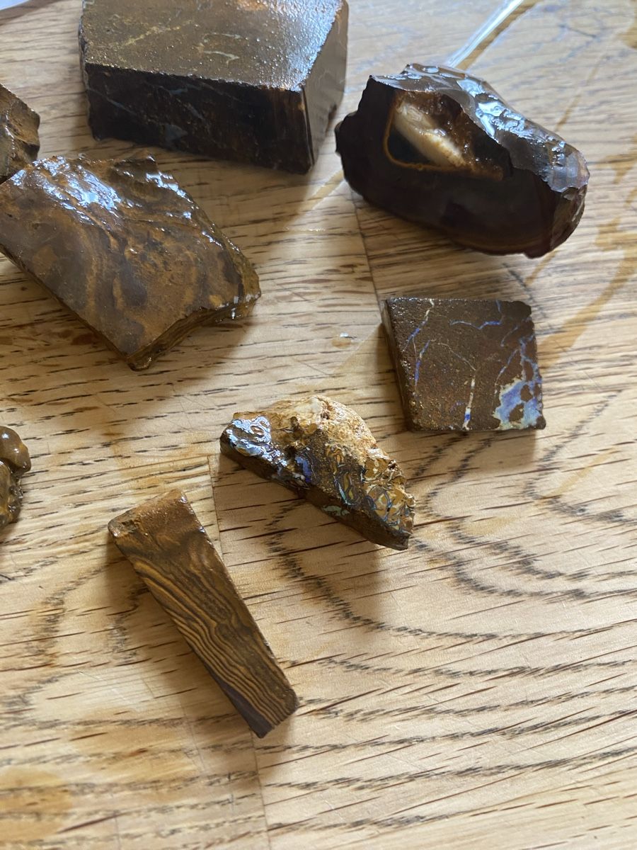 Edelsteine: 9 Boulder Rohopale – Gebraucht aus Flawil von Naphtali 1